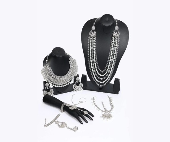 elevate-your-bridal-look-with-dulhan-exclusives-indian-bridal-jewelry-set-collection-big-0